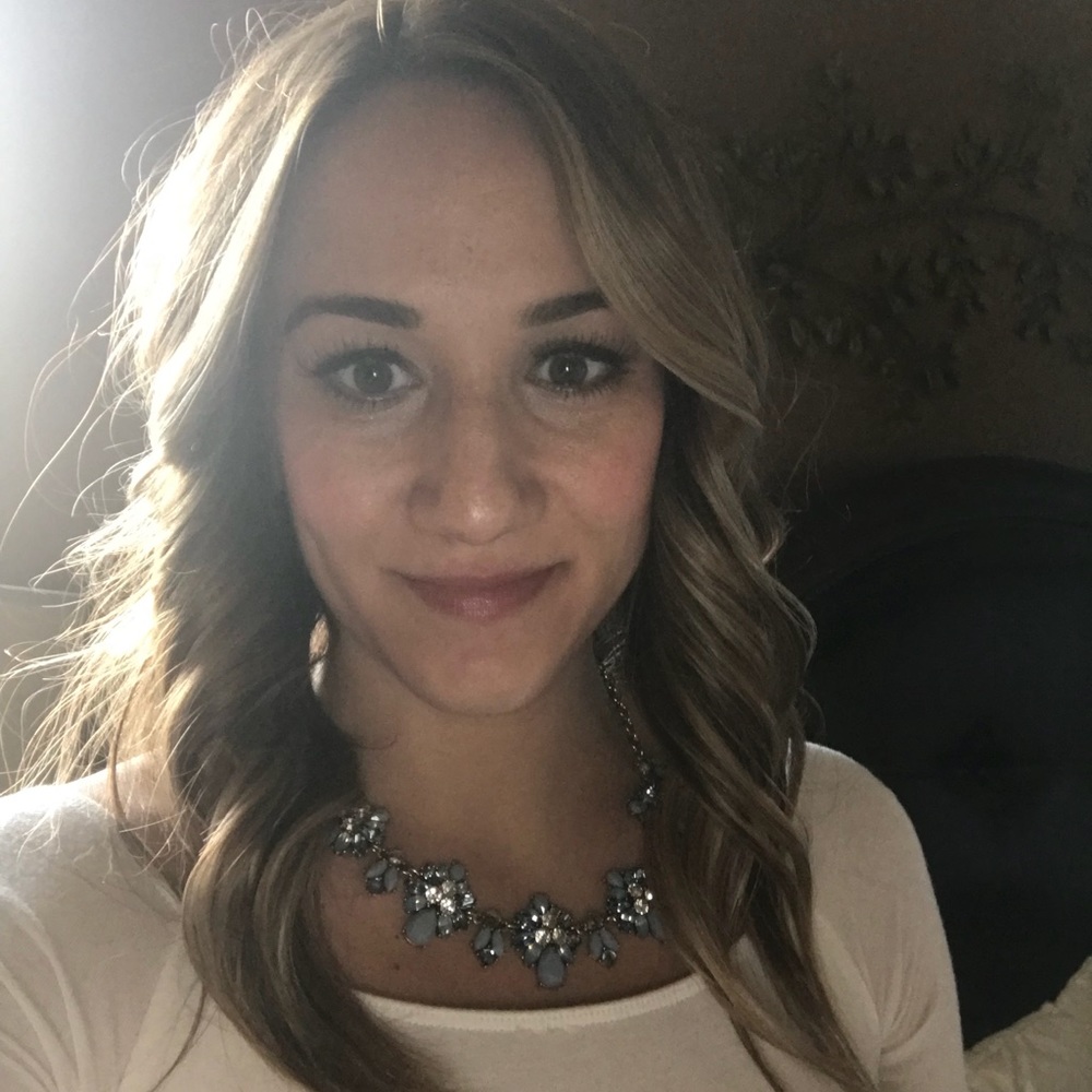 Meet your Posher, Emily